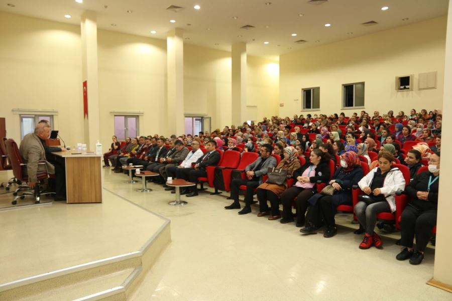 RTEÜ REKTÖRÜ YILMAZ, SAĞLIK PERSONELİ İLE BULUŞTU