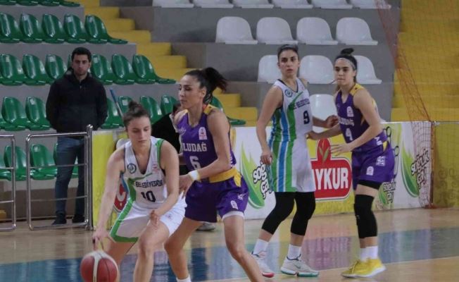 Rize Belediyespor Kadın Basketbol Takımı play-off yarı finale yükseldi