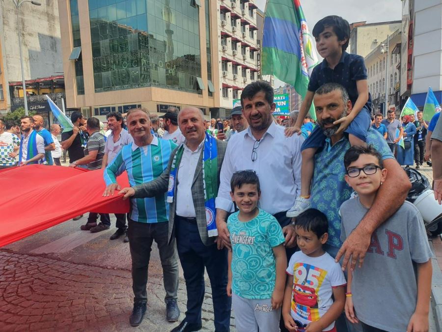 Çaykur Rizespor Taraftarı ile Beraber Birlik Ve Dayanışma İçin Yürüdü