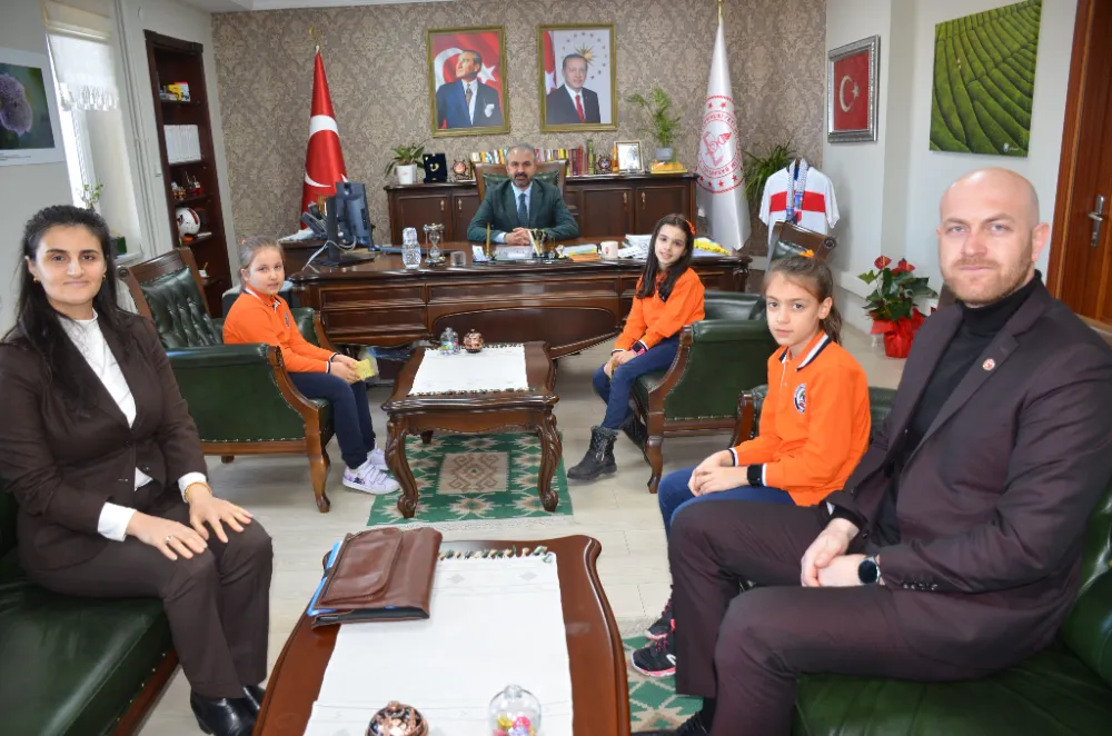 Rize İl Milli Eğitim Müdürü Tüfekçi e-Twinning Projesi Öğrencilerini Ağırladı