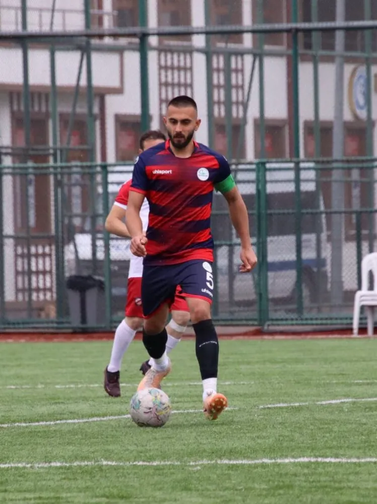 Rize İl Özel İdarespor futbolcusu Fatih Kaan Arıman Maç Sonrası Fenalaştı