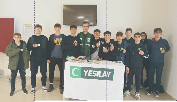 Rize Yeşilay, bağımlıkla mücadele eğitimlerine devam ediyor