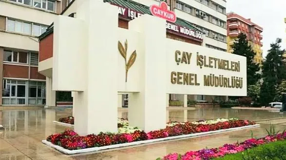 ÇAYKUR YAŞ ÇAY ALIMLARIYLA İLGİLİ ÜRETİCİLERİ BİLGİLENDİRDİ