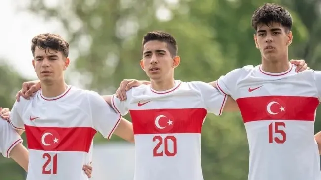 EMİR BORA ÇOBAN U17 MİLLİ TAKIMI