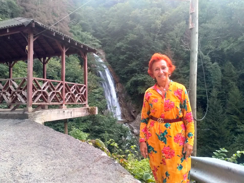 MANLE ŞELALESİ İLGİ ÇEKİYOR              