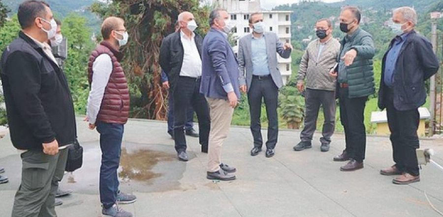 AK Parti Rize Milletvekili Osman Aşkın Bak, Ziraat Botanik Çay Bahçesini İnceledi