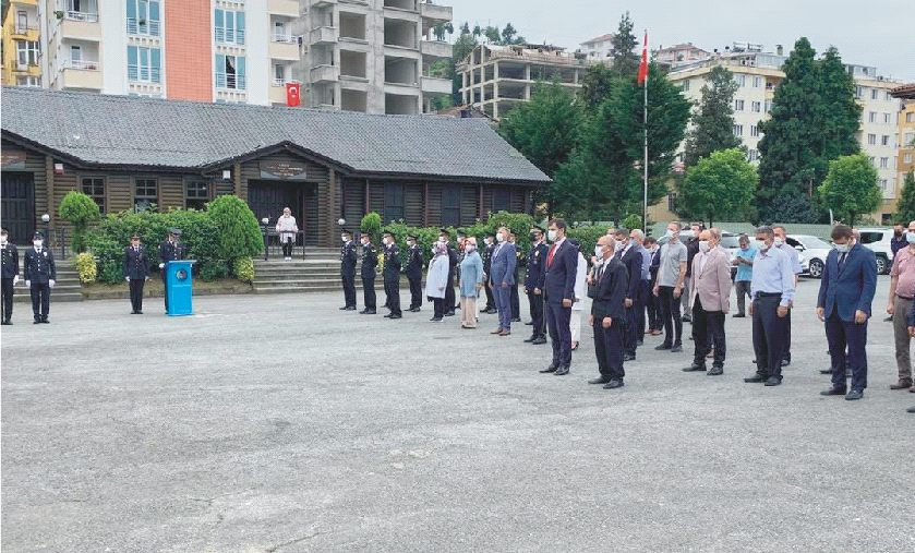 30 AĞUSTOS ZAFER BAYRAMI MÜNASEBETİYLE İLÇEMİZDE TÖREN DÜZENLENDİ