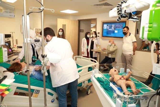 Klinik Simülasyon Eğitim Merkezimiz Yoğun İlgi Görüyor