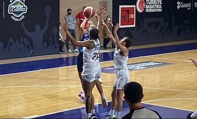 Rize Belediyesi Kadın Basketbol Takımı Çeyrek Finale Yükseldi