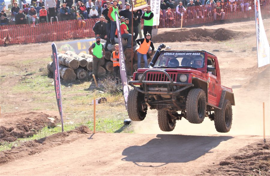 6. YUSUFELİ OFFROAD OYUNLARI NEFES KESTİ