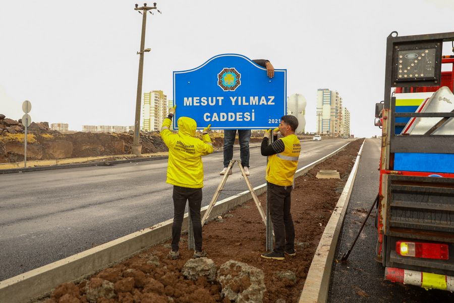 RİZE HAVALİMANINADA MESUT YILMAZ İSMİ VERİLMESİ KONUSUNDA KAMUOYU DESTEĞİ BÜYÜYOR